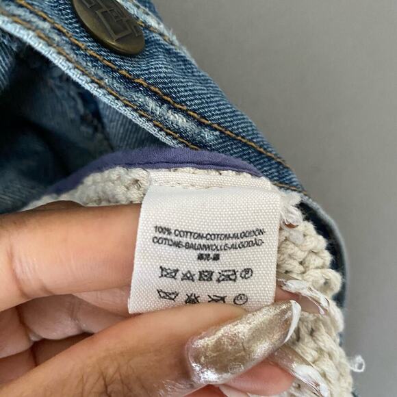 Free People sz XS boho blue jean‎ distressed Crocheted denim vest - Picture 6 of 10